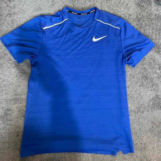 Nike Men's T-shirt - Blue - S on Productcaster.