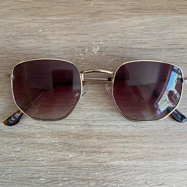 Women's Sunglasses - Brown/Multi on Productcaster.