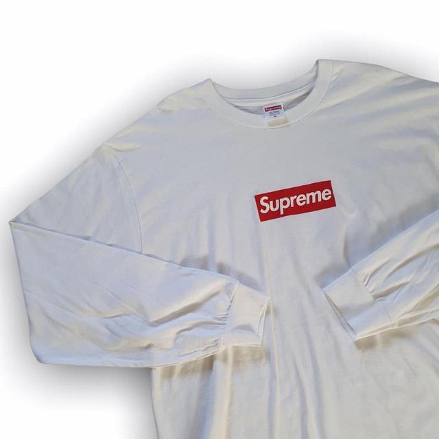 Supreme Men's T-shirt - White - L on Productcaster.