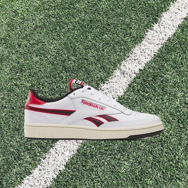 Reebok Men's Trainers - White/Red - UK 7 on Productcaster.