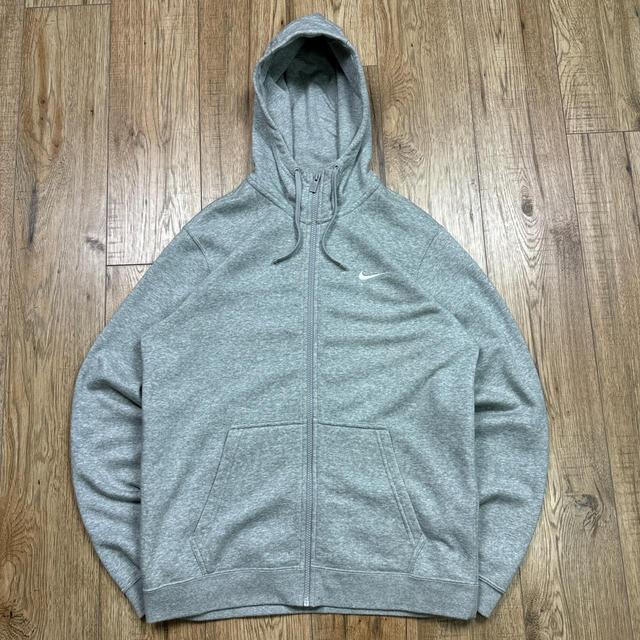 Nike Men's Hoodie - Grey - M on Productcaster.