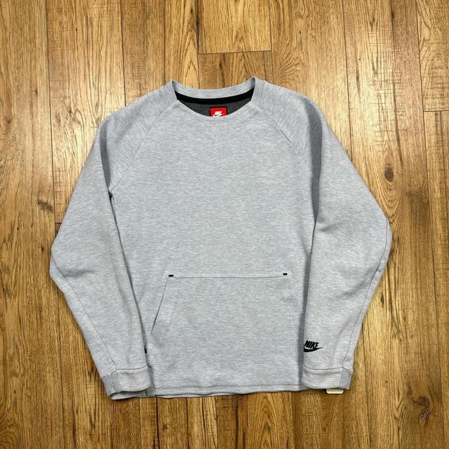 Nike Men's Sweatshirt - Grey - M on Productcaster.