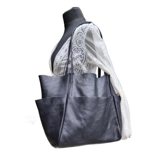 & Other Stories Women's Shoulder bags - Black on Productcaster.