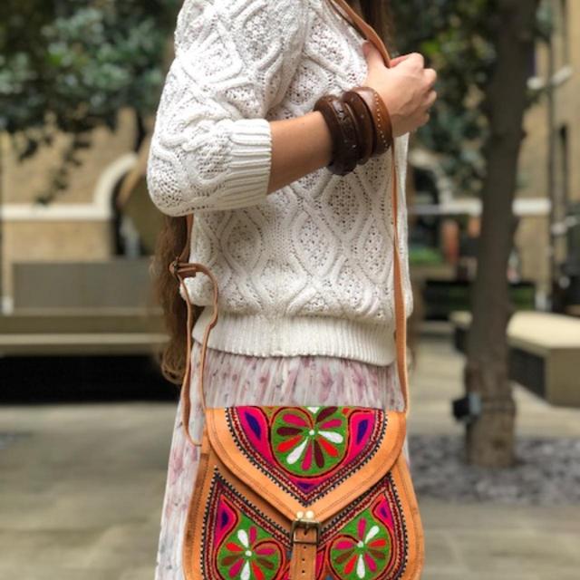 Vintage Women's Crossbody bags - Tan/Multi on Productcaster.