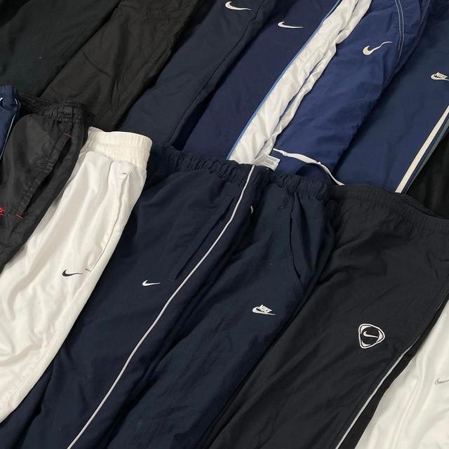 Nike Men's Sweatpants - Navy - L on Productcaster.