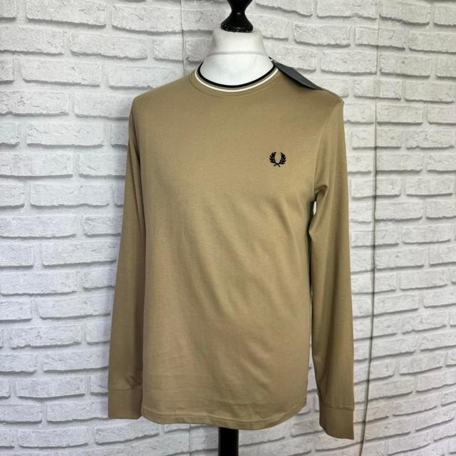 Fred Perry Men's T-shirt - Tan - S on Productcaster.