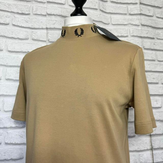 Fred Perry Men's T-shirt - Tan - M on Productcaster.