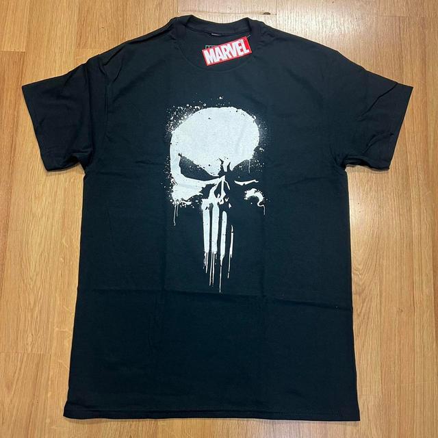 Marvel Men's T-shirt - Black - L on Productcaster.