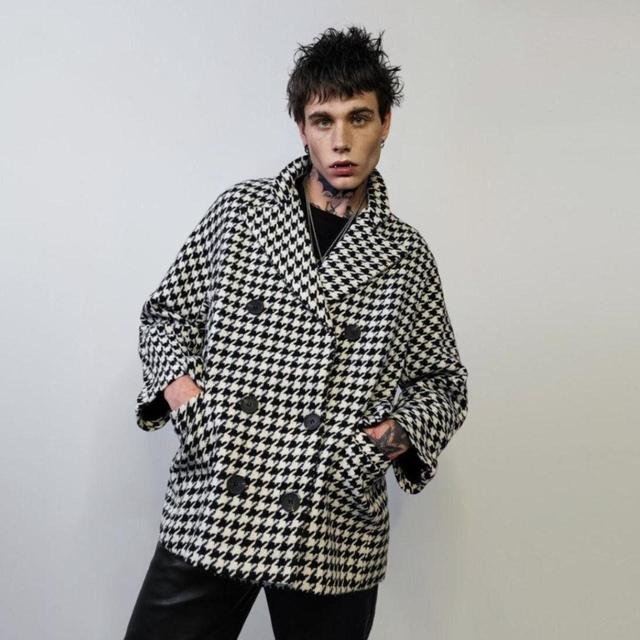 Custom Men's Puffer - Black - L on Productcaster.