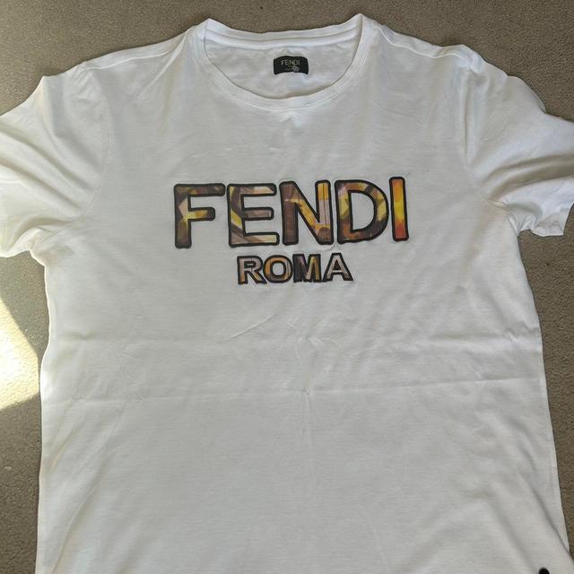 Fendi Men's T-shirt - White - M on Productcaster.