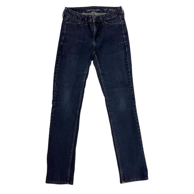 Calvin Klein Jeans Women's Skinny Jeans - Blue - 27" on Productcaster.