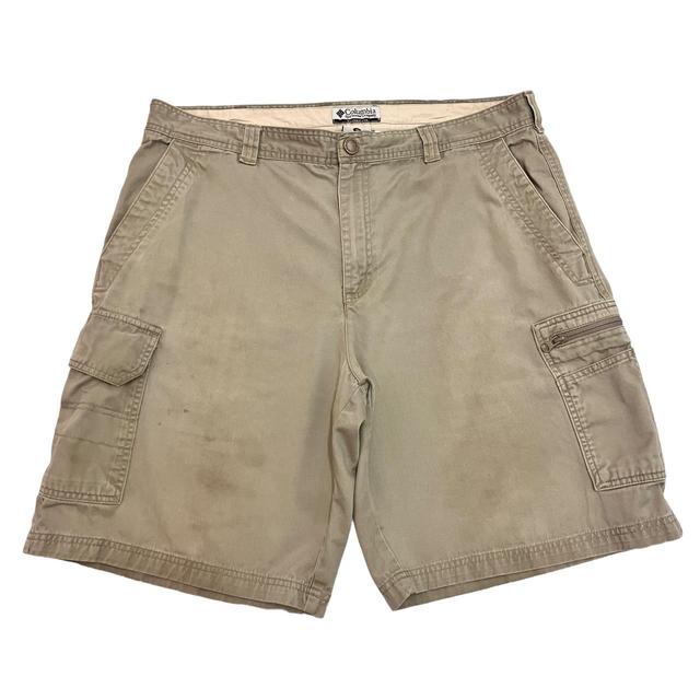 Columbia Sportswear Men's Shorts - Cream - 36" on Productcaster.