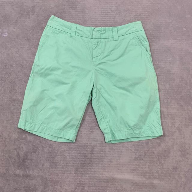 Tommy Hilfiger Women's Shorts - Green - 34" on Productcaster.