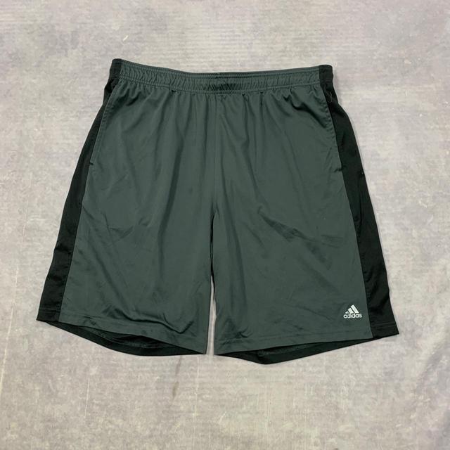 Adidas Men's Shorts - Grey - XL on Productcaster.