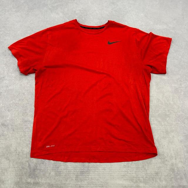 Nike Men's T-shirt - Red - XXL on Productcaster.