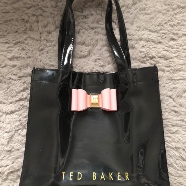 Ted Baker Women's Shoulder bags - Black on Productcaster.