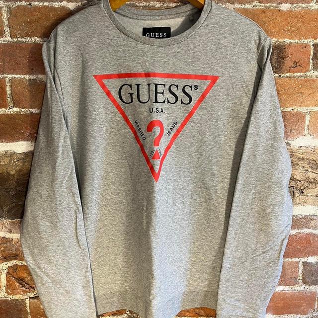 Guess Men's Sweatshirt - Grey/Red - M on Productcaster.