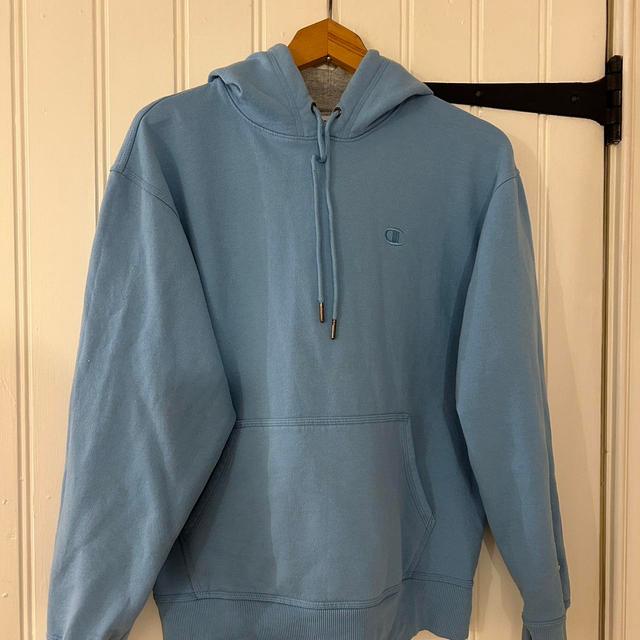 Champion Women's Hoodie - Blue - M on Productcaster.