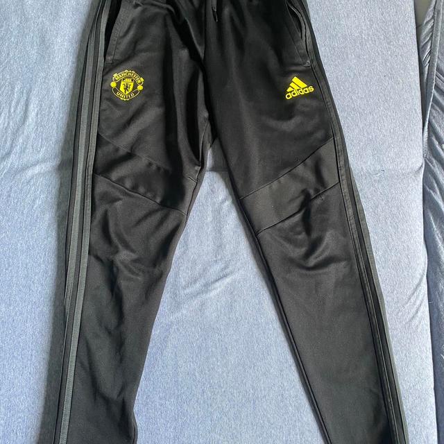 Adidas Men's Sweatpants - Yellow - S on Productcaster.