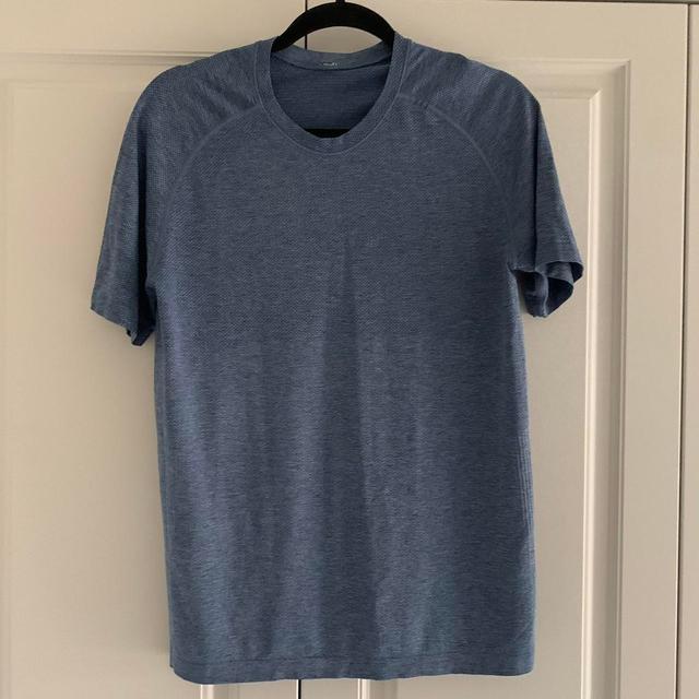 Lululemon Women's T-shirt - Blue/Navy - 8 on Productcaster.