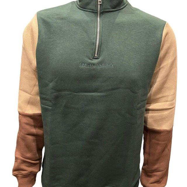 Boohoo Men's Sweatshirt - Green - S on Productcaster.