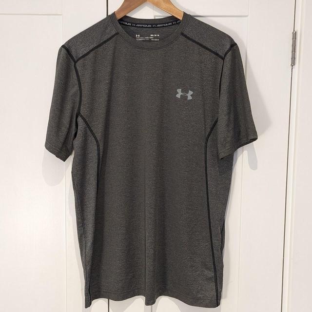 Under Armour Men's T-shirt - Grey - M on Productcaster.