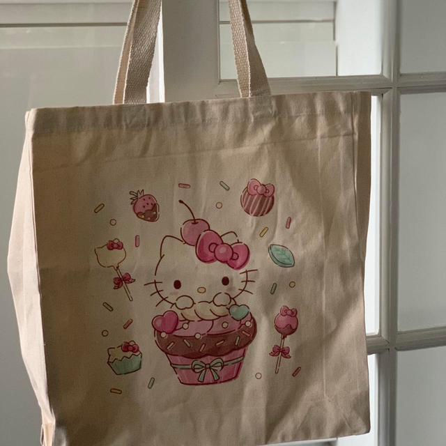 Hello Kitty Women's Tote bags - Multi on Productcaster.