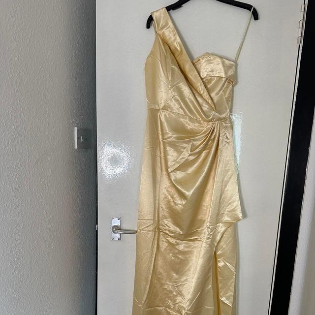 Yaura Women's Party Dress - Gold - 10 on Productcaster.