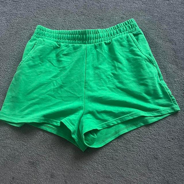 New Look Women's Shorts - Green - M on Productcaster.