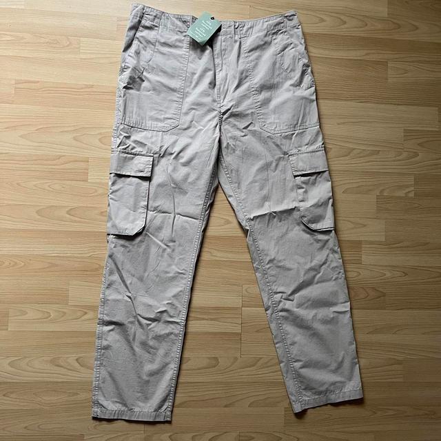 H&M Men's Cargo Trousers - Tan - L on Productcaster.