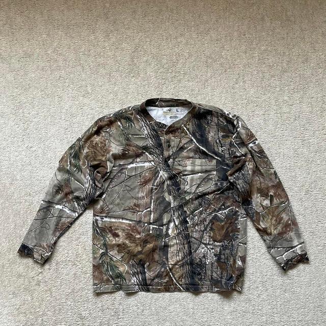 Realtree Men's T-shirt - Green/Khaki - L on Productcaster.