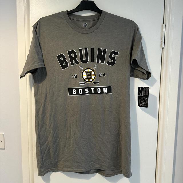 NHL Men's T-shirt - Grey - L on Productcaster.