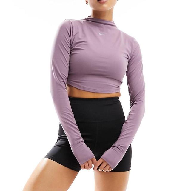 Nike Women's Crop top - Purple - M on Productcaster.