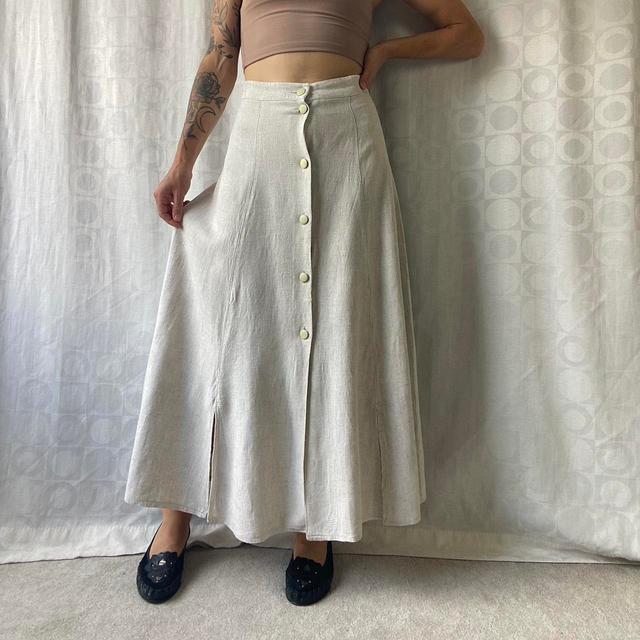 Vintage Women's Casual Skirt - Cream/Tan - 30" on Productcaster.