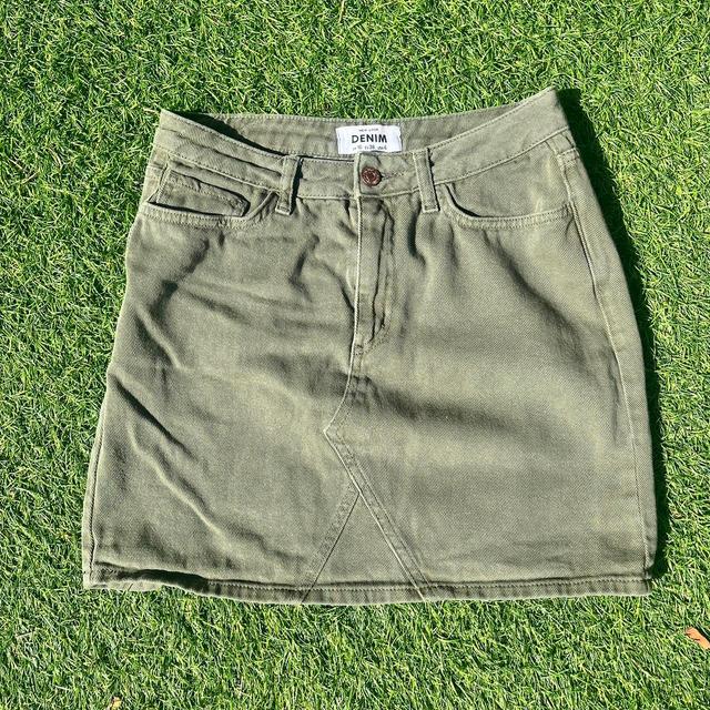 H&M Women's Skirt - Khaki - UK 10 on Productcaster.