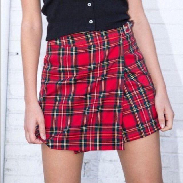 Brandy Melville Women's Skirt - Red - 26" on Productcaster.