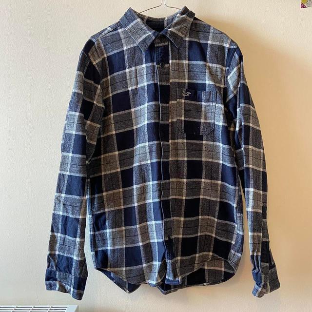 Hollister Co. Men's Shirt - Navy - M on Productcaster.