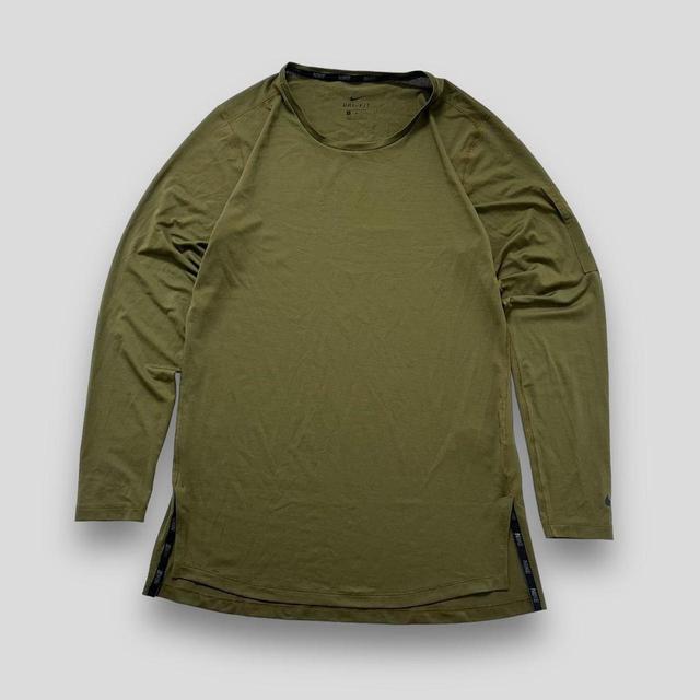 Nike Men's Jumper - Khaki/Green - S on Productcaster.