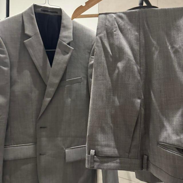 Reiss Men's Suit - Grey - M on Productcaster.