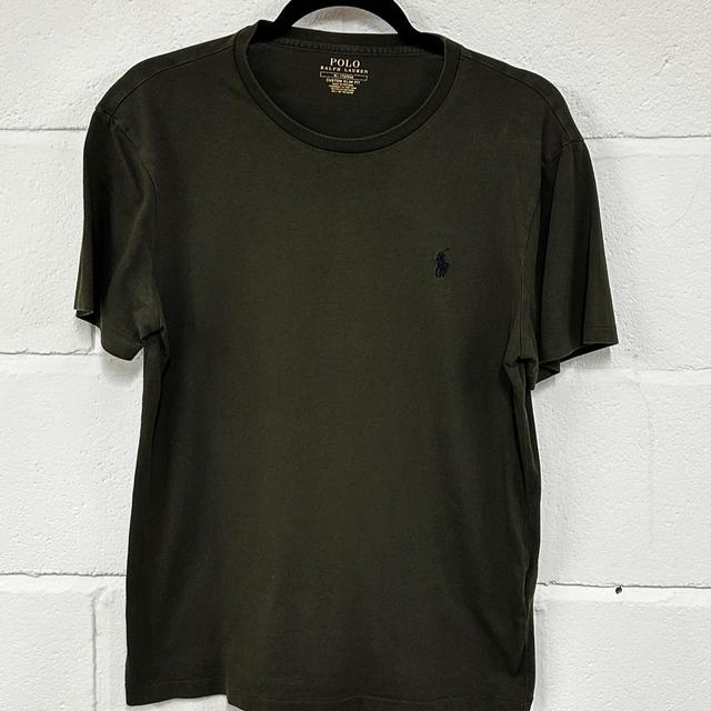 Polo Ralph Lauren Men's T-shirt - Green/Khaki - M on Productcaster.