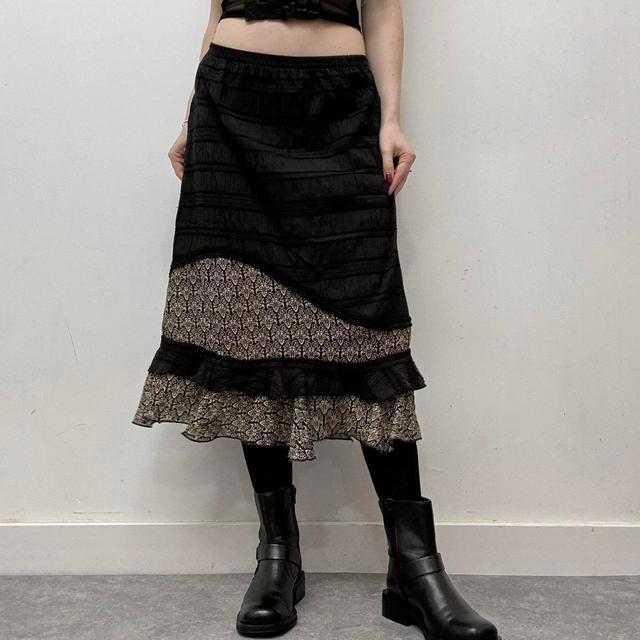 Vintage Women's Going out Skirt - Black - UK 8 on Productcaster.