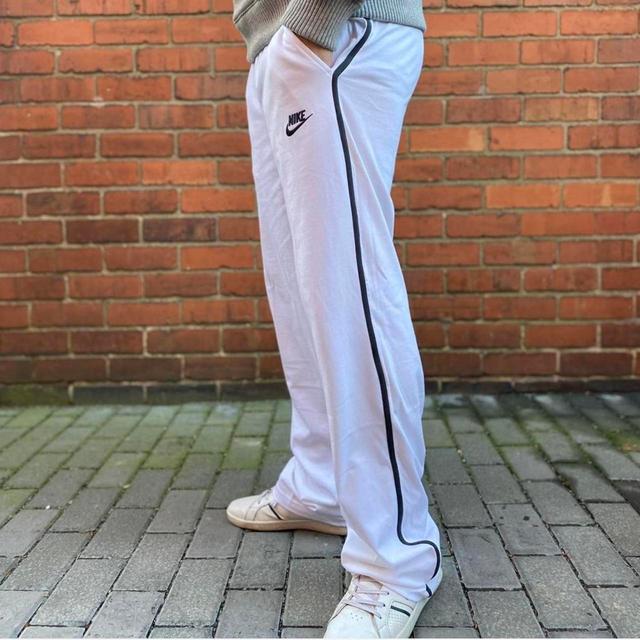 Nike Men's Sweatpants - White - S on Productcaster.