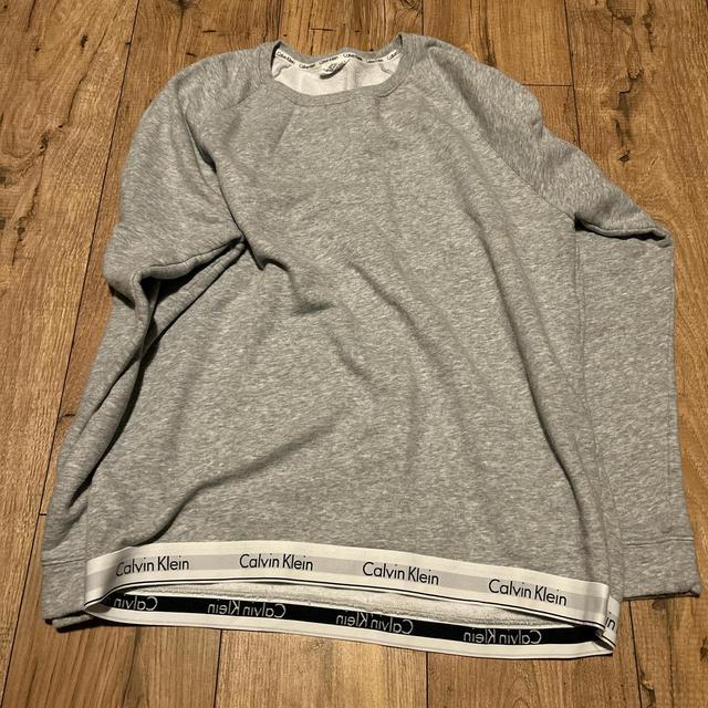 Calvin Klein Men's Jumper - Grey - XL on Productcaster.