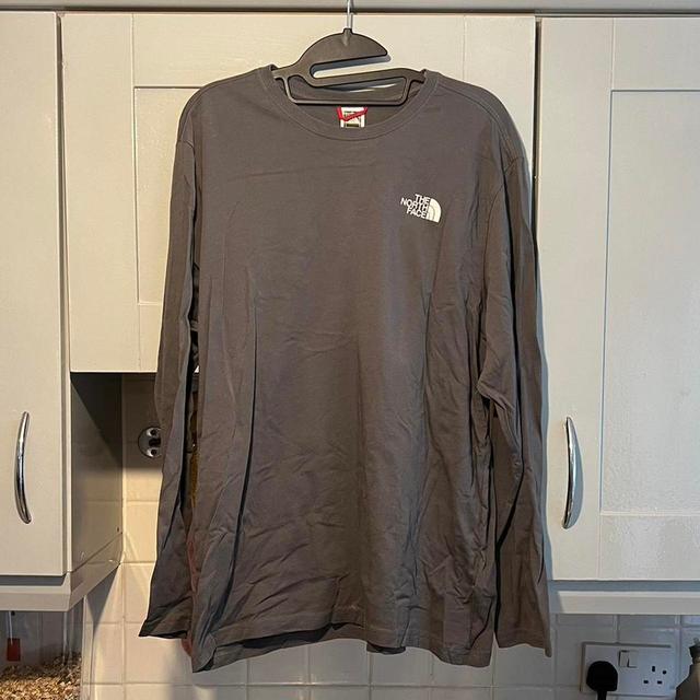 The North Face Men's T-shirt - Grey - L on Productcaster.