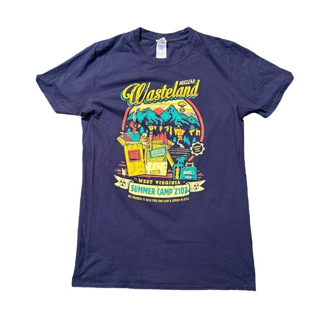 Gildan Men's T-shirt - Navy - M on Productcaster.