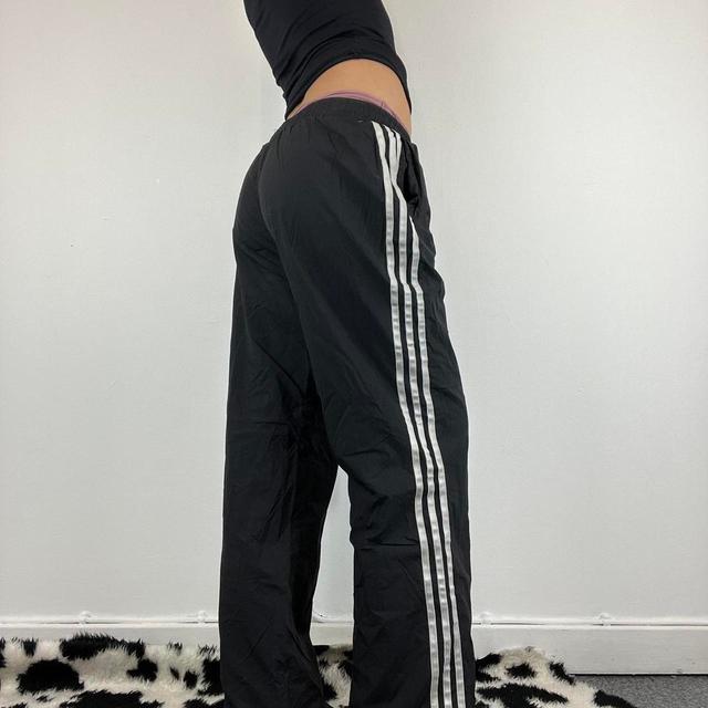 Adidas Women's Sweatpants - Black - UK 8 on Productcaster.