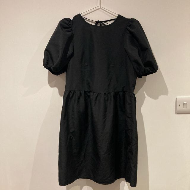 H&M Women's Babydoll Dress - Black - 6 on Productcaster.