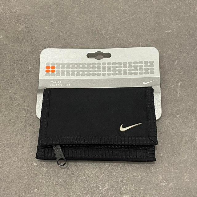 Nike Men's Wallets - Black on Productcaster.