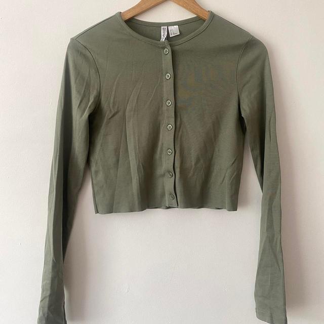 H&M Women's Top - Green/Khaki - S on Productcaster.