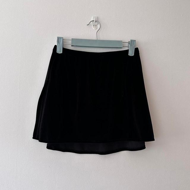 Vintage Women's Skirt - Black - S on Productcaster.